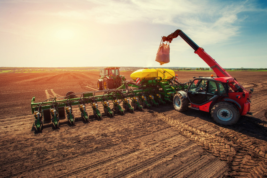 Máquinas agrícolas: conheça 6 fontes de financiamento para 2022
